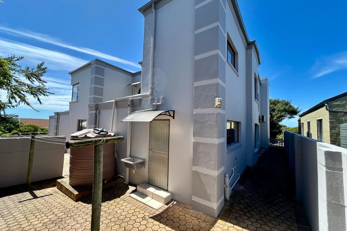 House For Sale in Stilbaai Wes - Photo 3