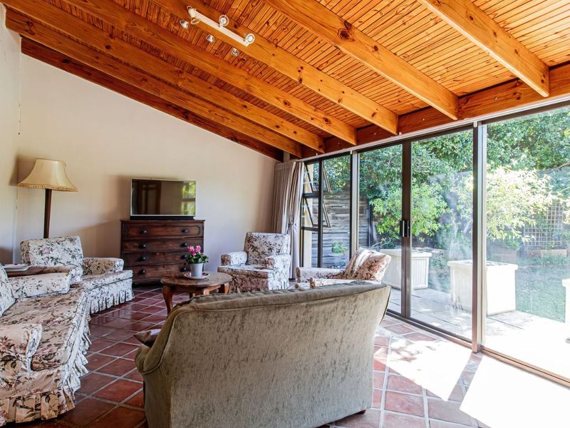 House For Sale in Golden Acre - Photo 8