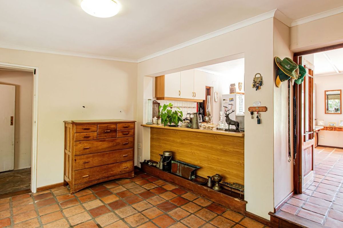 House For Sale in Golden Acre - Photo 4