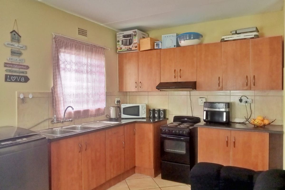 House For Sale in Jabulani - Photo 4