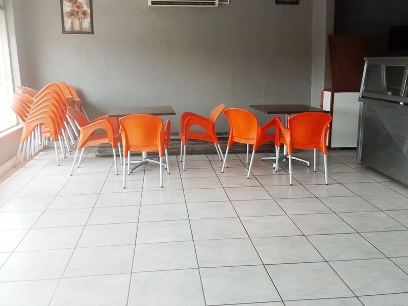 Retail To Rent in Palime - Photo 9