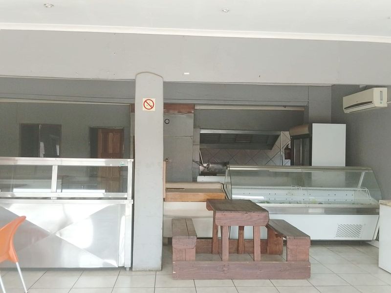 Retail To Rent in Palime - Photo 4