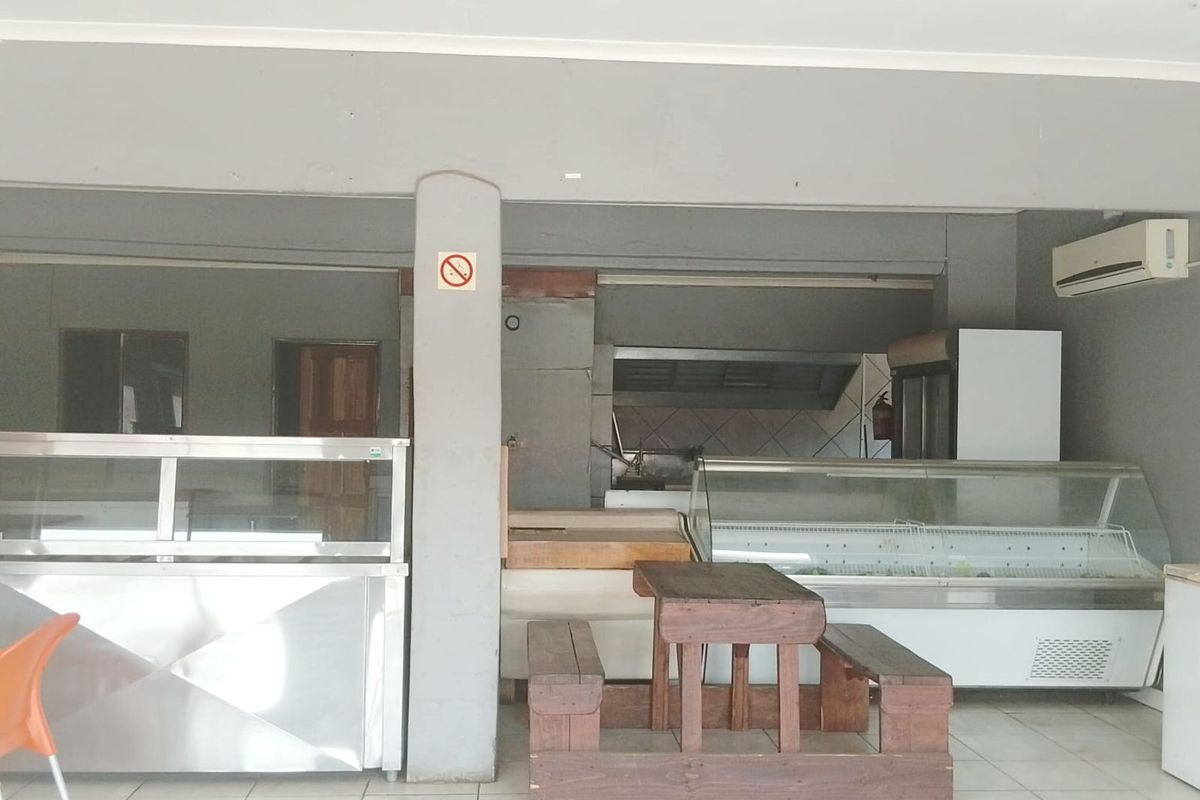 Retail To Rent in Palime - Photo 4