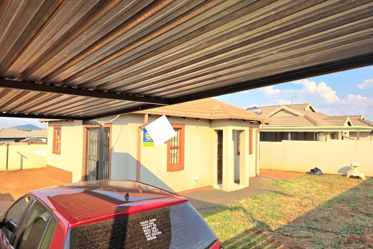 House For Sale in The Orchards - Photo 2