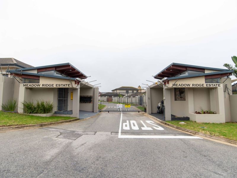 House For Sale in Lovemore Park - Photo 2