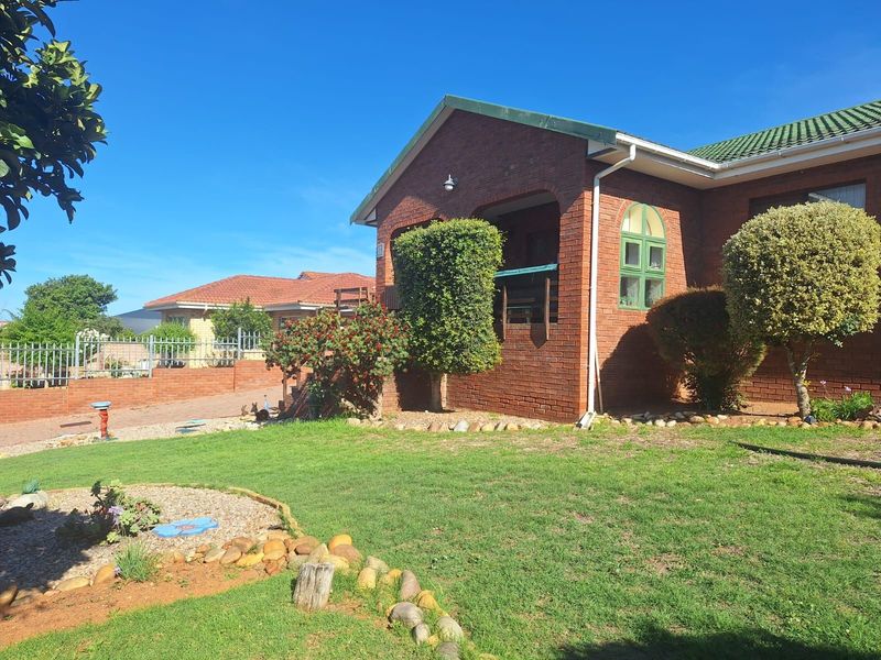 House For Sale in Hartenbos Heuwels - Photo 2