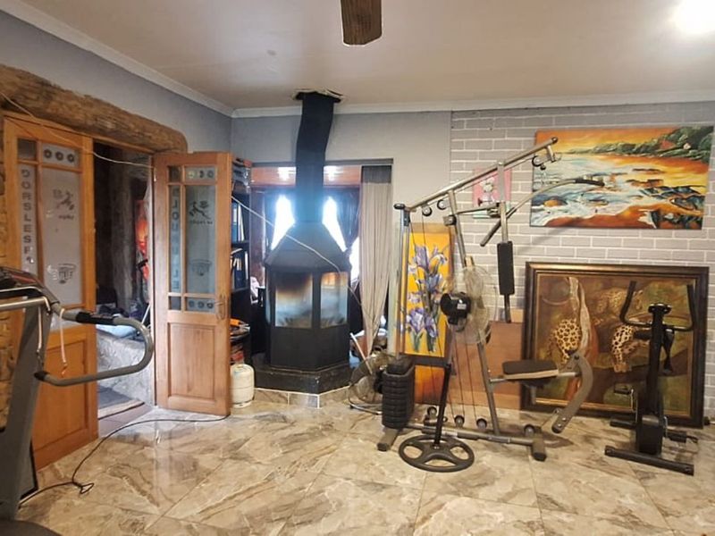 House For Sale in Eike Park - Photo 10