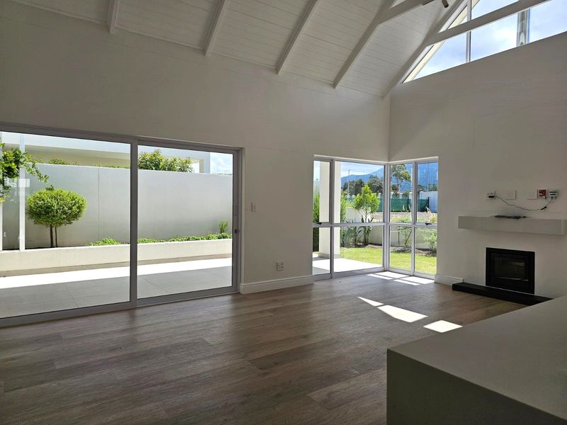 House For Sale in Glenwood - Photo 6