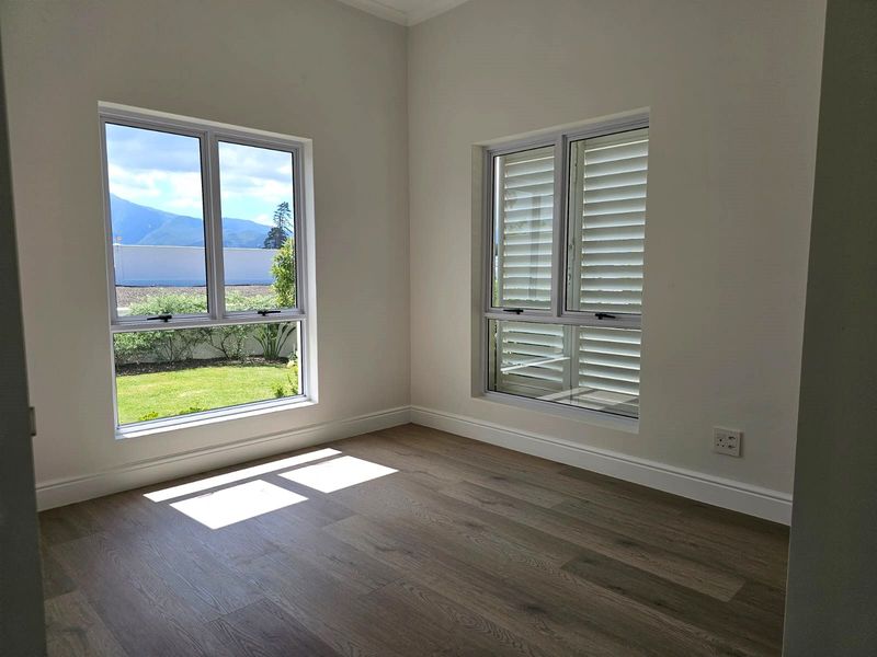 House For Sale in Glenwood - Photo 10