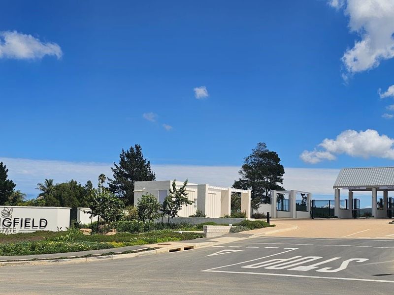 House For Sale in Glenwood - Photo 2