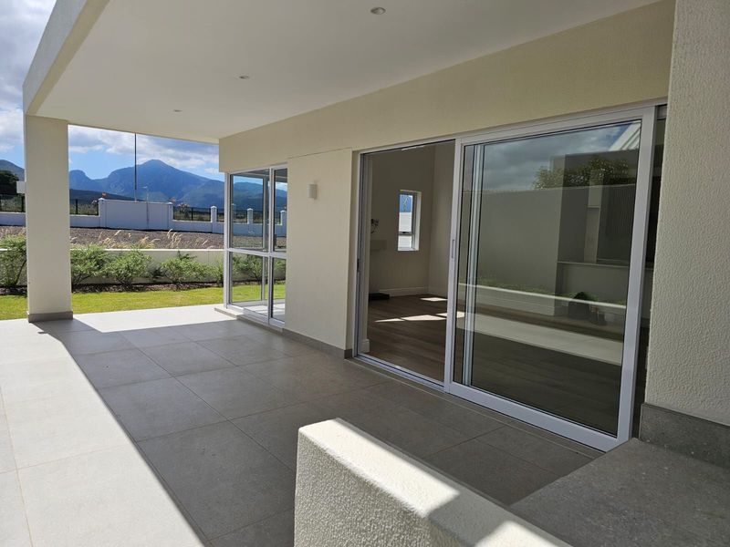 House For Sale in Glenwood - Photo 4