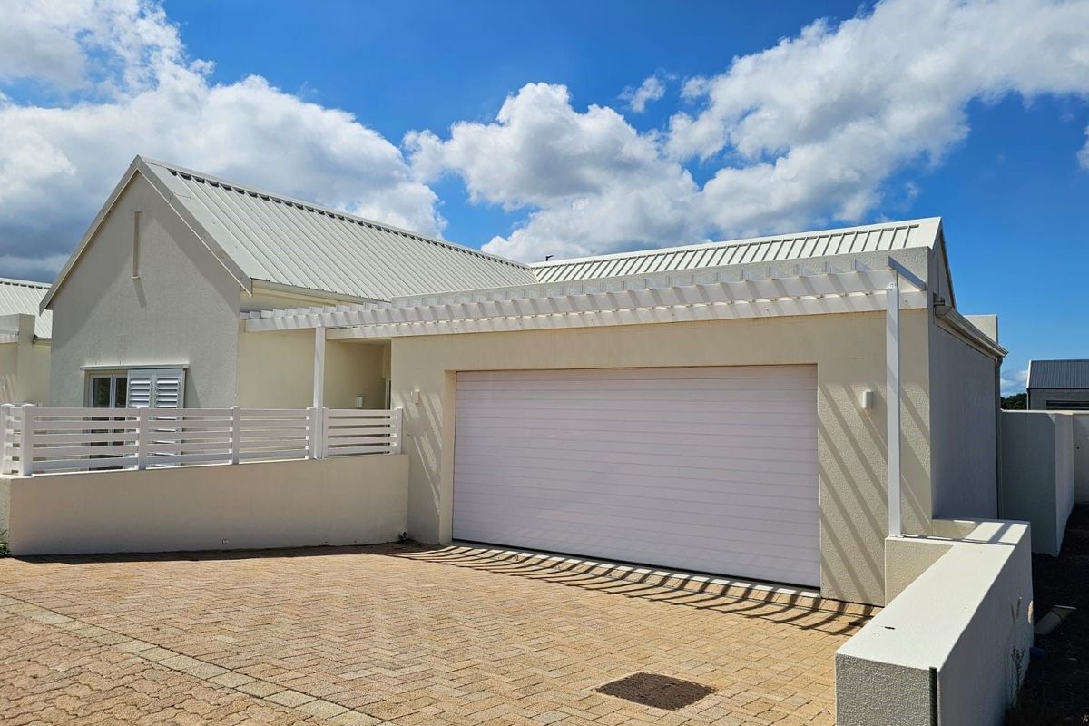 House For Sale in Glenwood - Photo 3