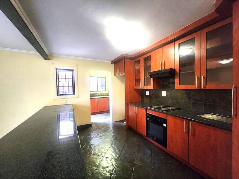 House For Sale in Amberfield - Photo 5