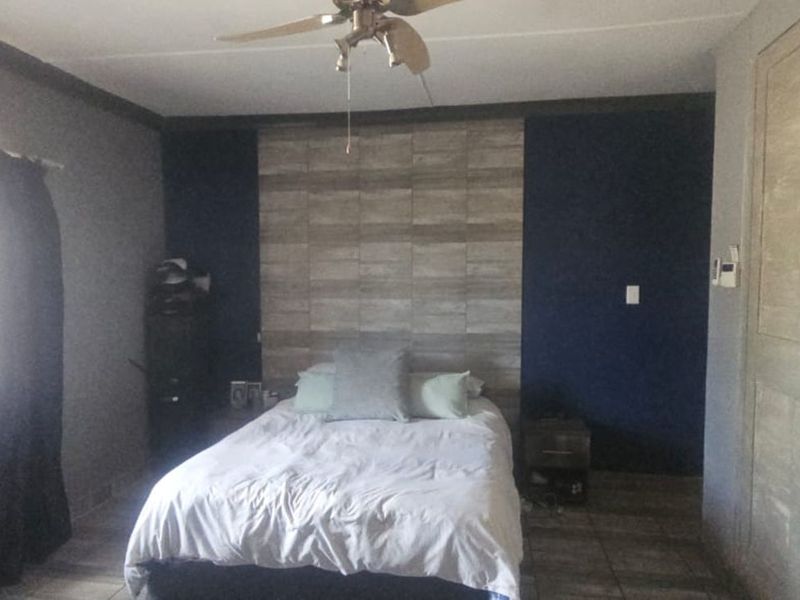 House For Sale in New Park - Photo 9