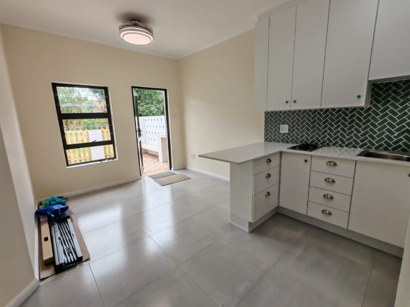 Apartment To Rent in Lyttelton Manor - Photo 4