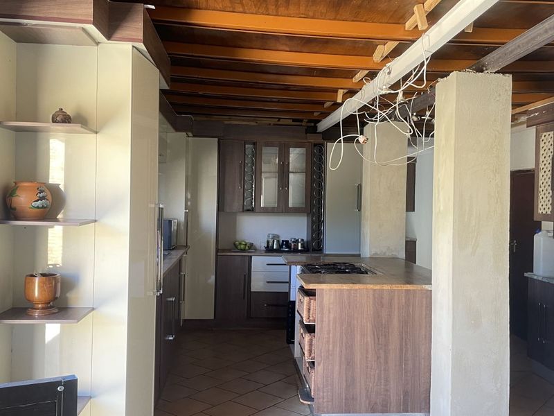 House For Sale in Bloemhof Central - Photo 2