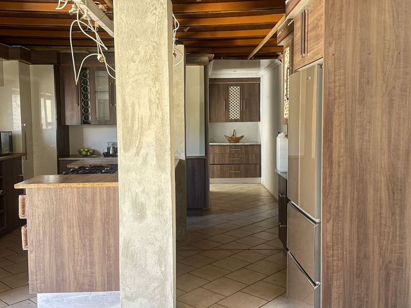 House For Sale in Bloemhof Central - Photo 3