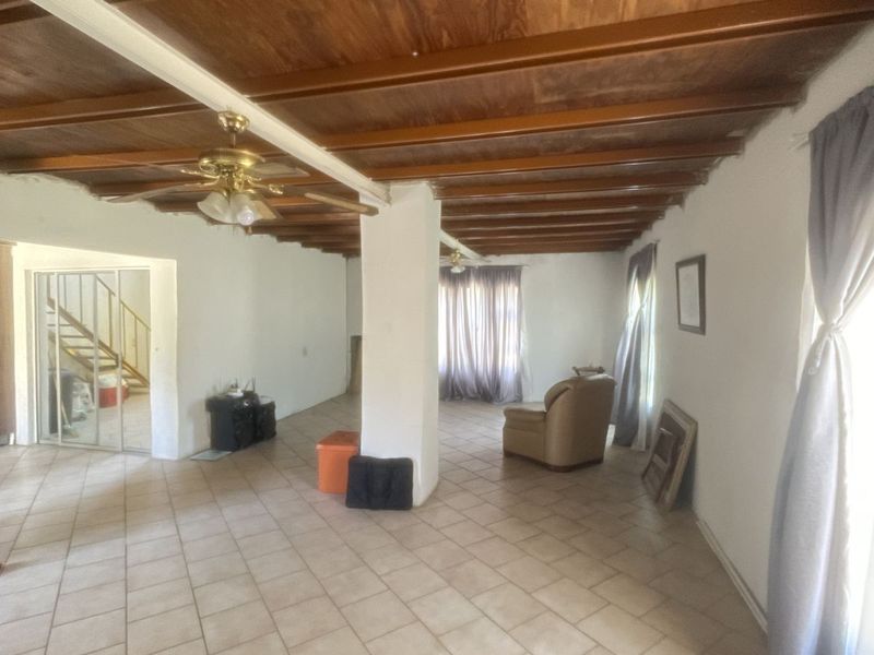 House For Sale in Bloemhof Central - Photo 4