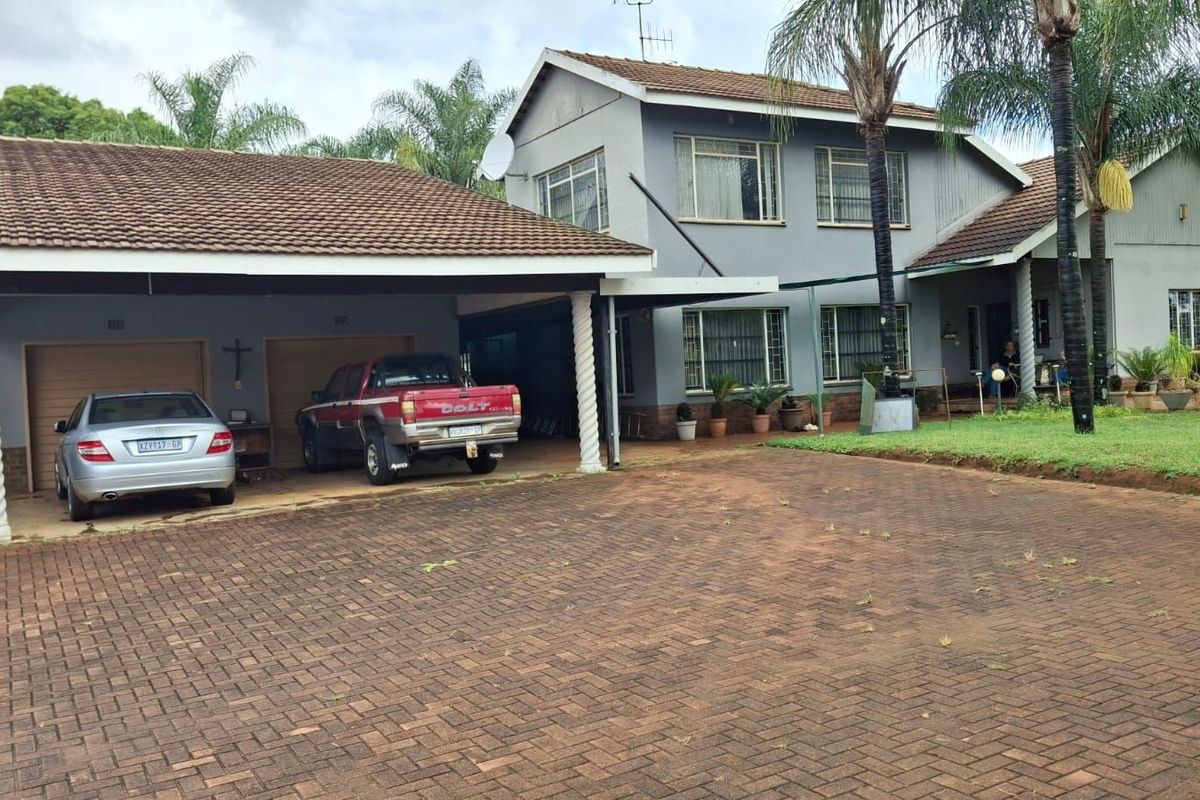 House For Sale in Theresapark - Photo 2