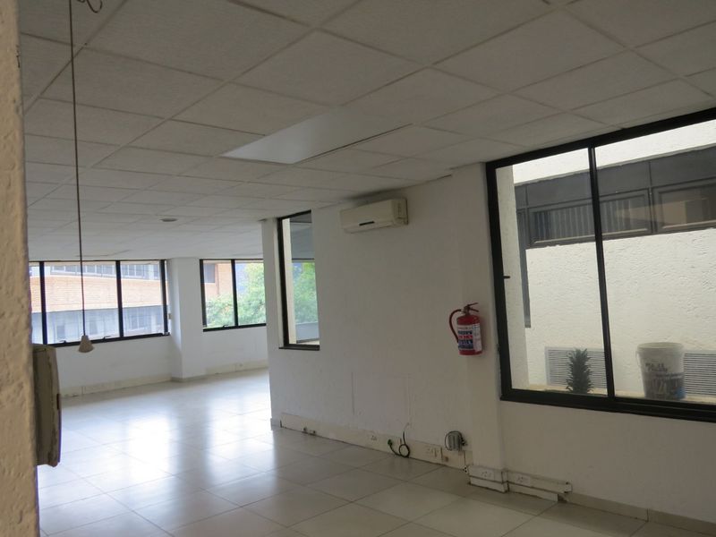 Office To Rent in Bedfordview Central - Photo 9