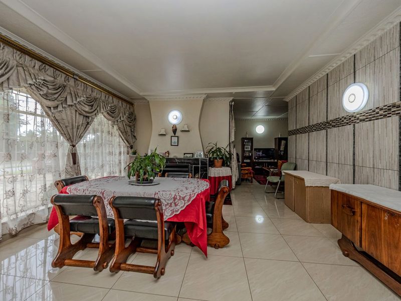 House For Sale in Horison - Photo 9