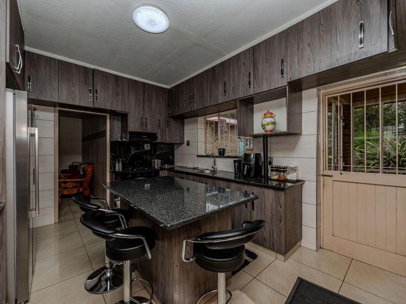 House For Sale in Horison - Photo 7