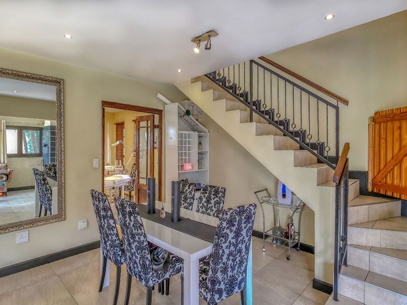 House For Sale in Fourways - Photo 4