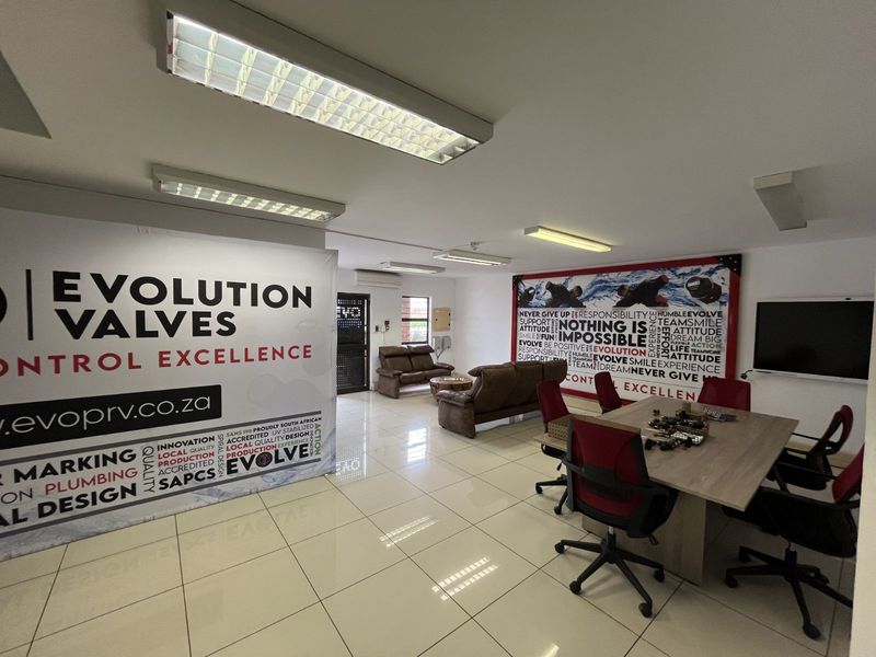 Office To Rent in Route 21 Business Park - Photo 10