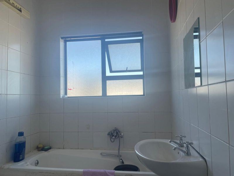 Apartment For Sale in Parklands - Photo 7