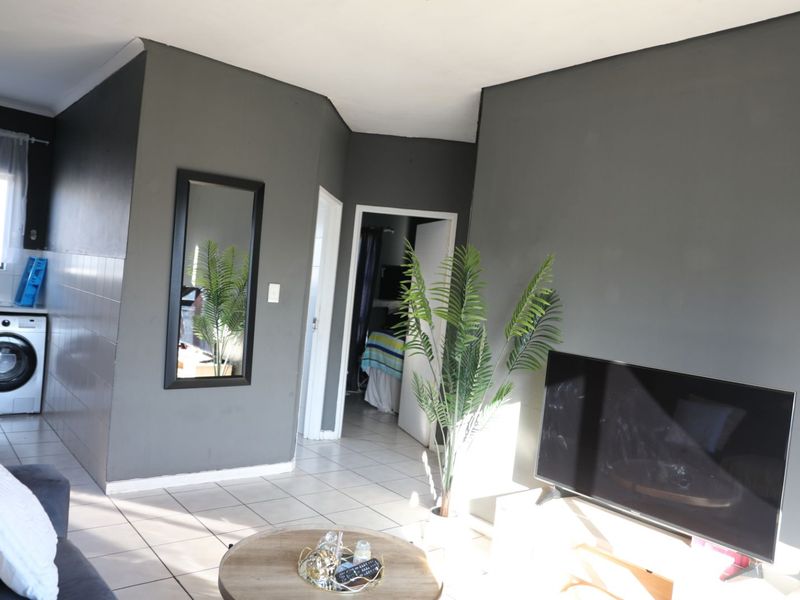 Apartment For Sale in Parklands - Photo 8