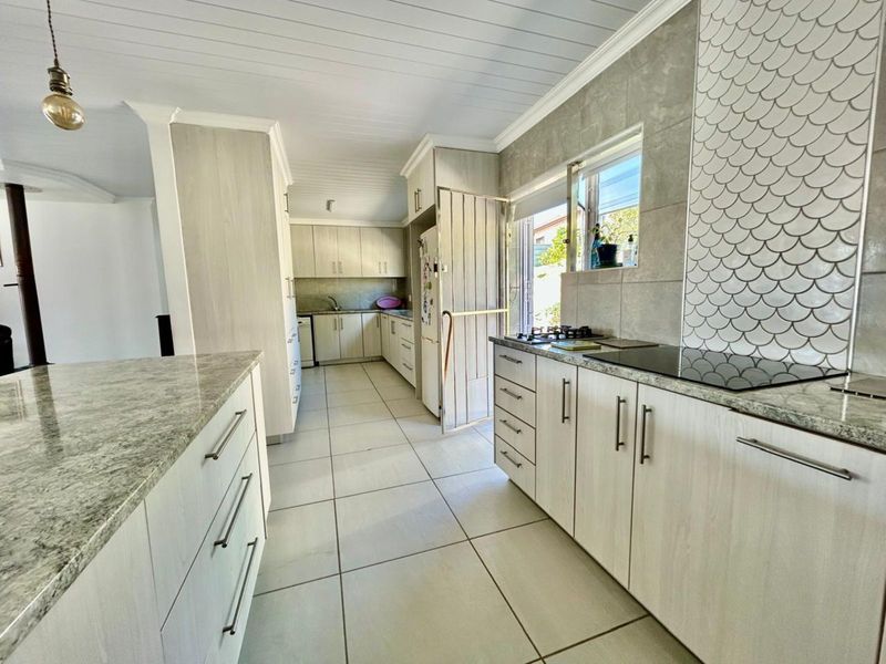 House For Sale in Stilbaai Wes - Photo 9