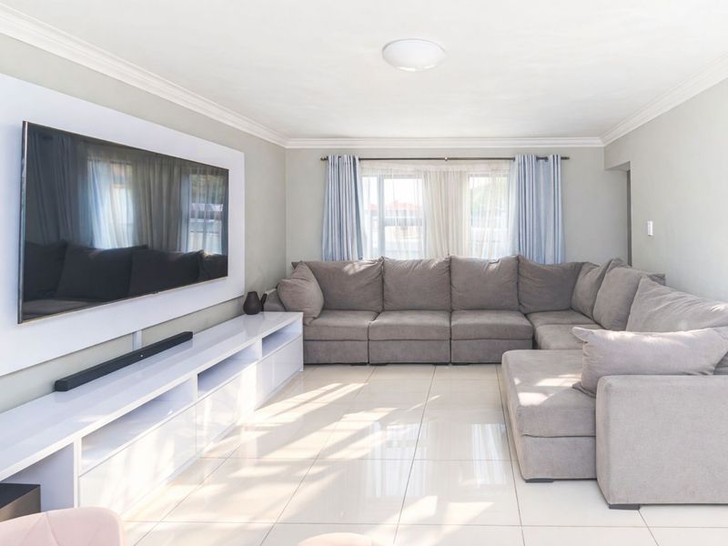 House For Sale in Randpark Ridge - Photo 9