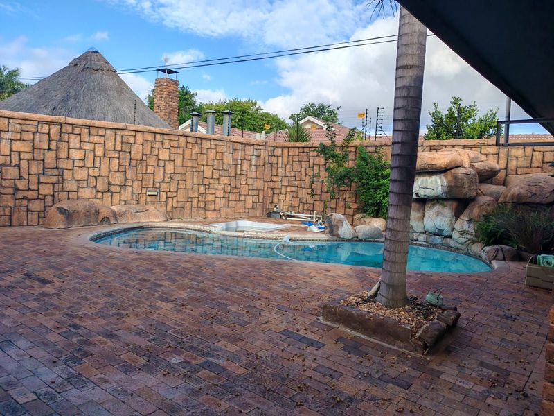 House For Sale in Sterpark - Photo 3