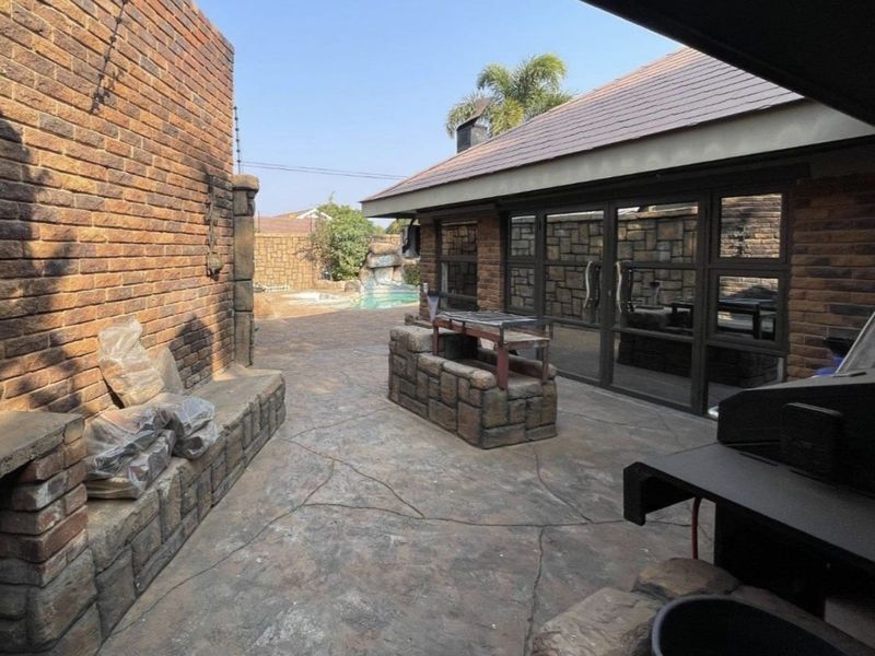 House For Sale in Sterpark - Photo 9