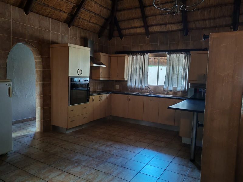 House For Sale in Sterpark - Photo 7