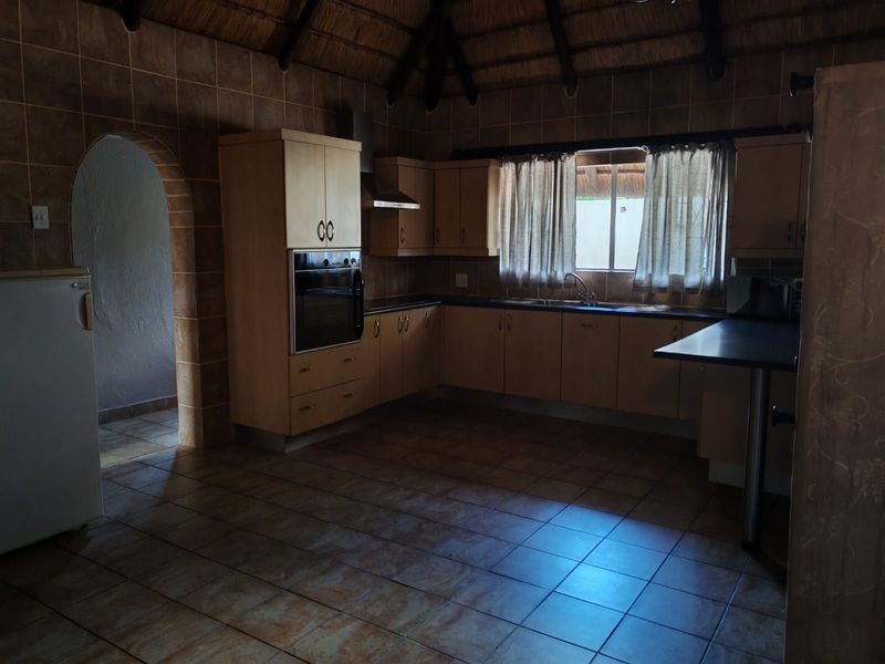House For Sale in Sterpark - Photo 6