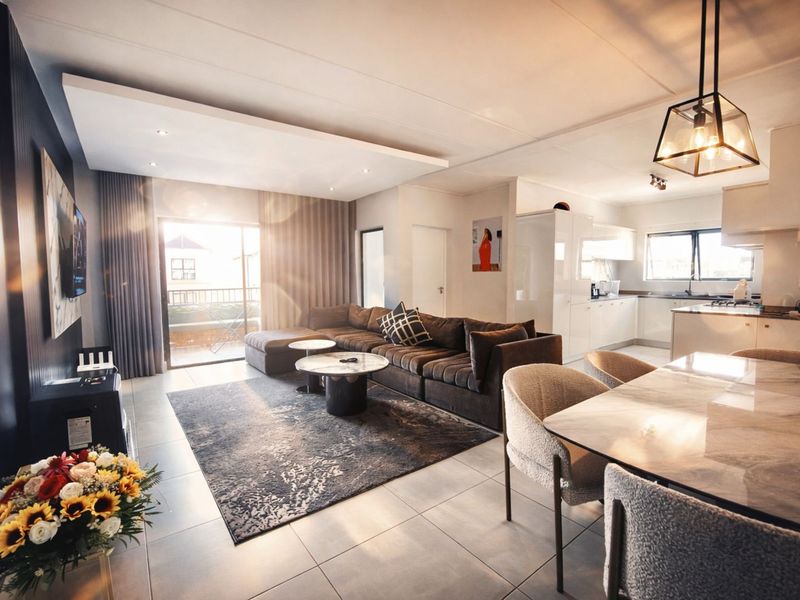 Apartment For Sale in Waterfall - Photo 1