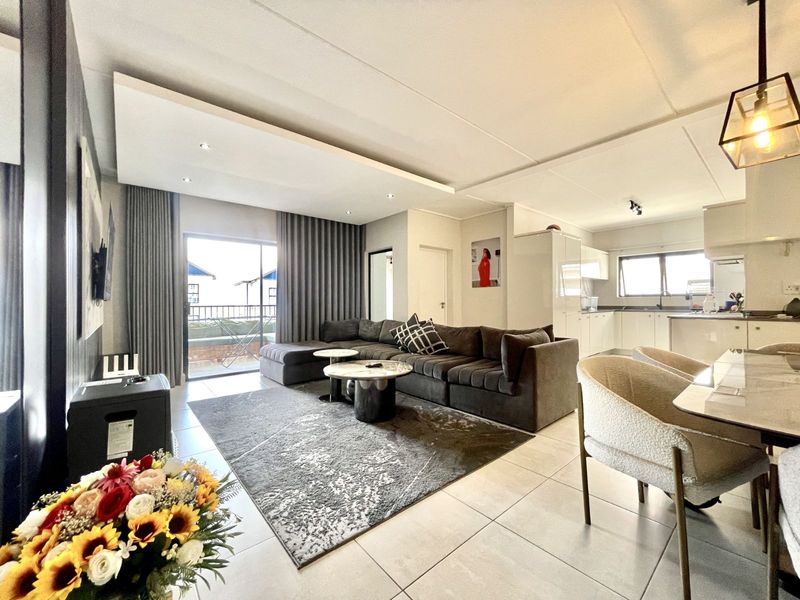 Apartment For Sale in Waterfall - Photo 2