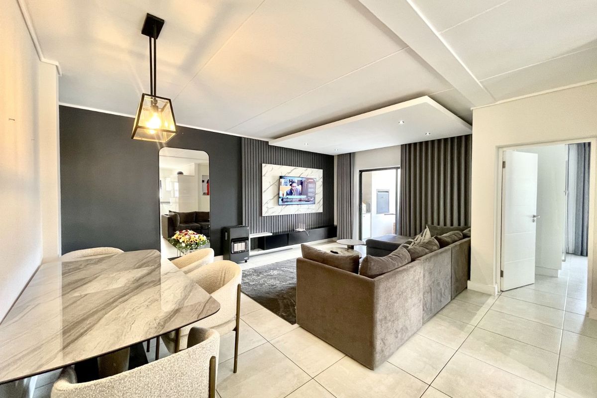 Apartment For Sale in Waterfall - Photo 3