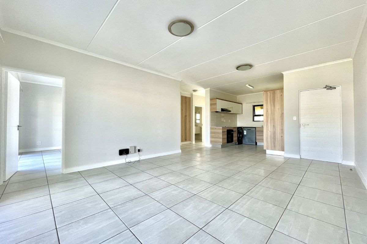 Apartment For Sale in Waterfall - Photo 4