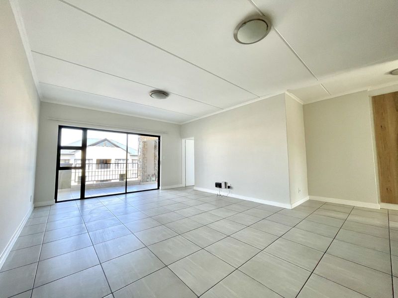Apartment For Sale in Waterfall - Photo 2