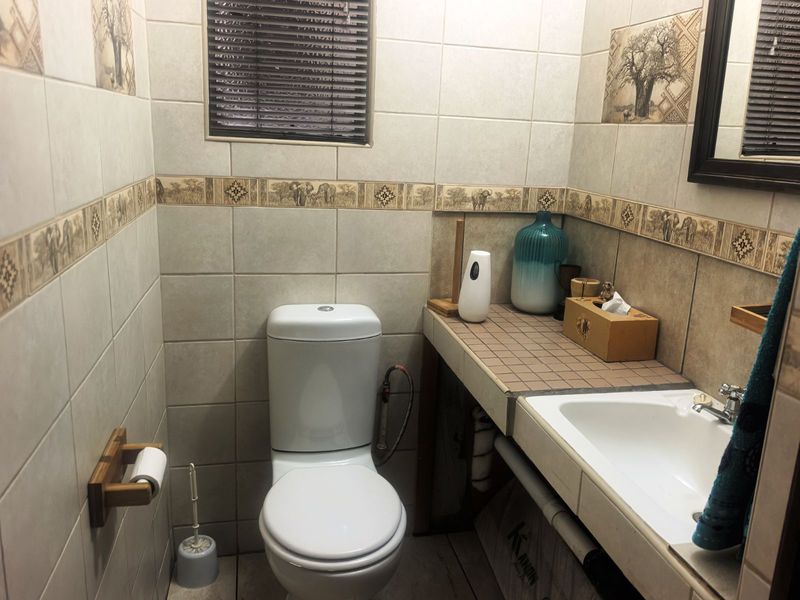 House For Sale in Lyttelton Manor - Photo 6