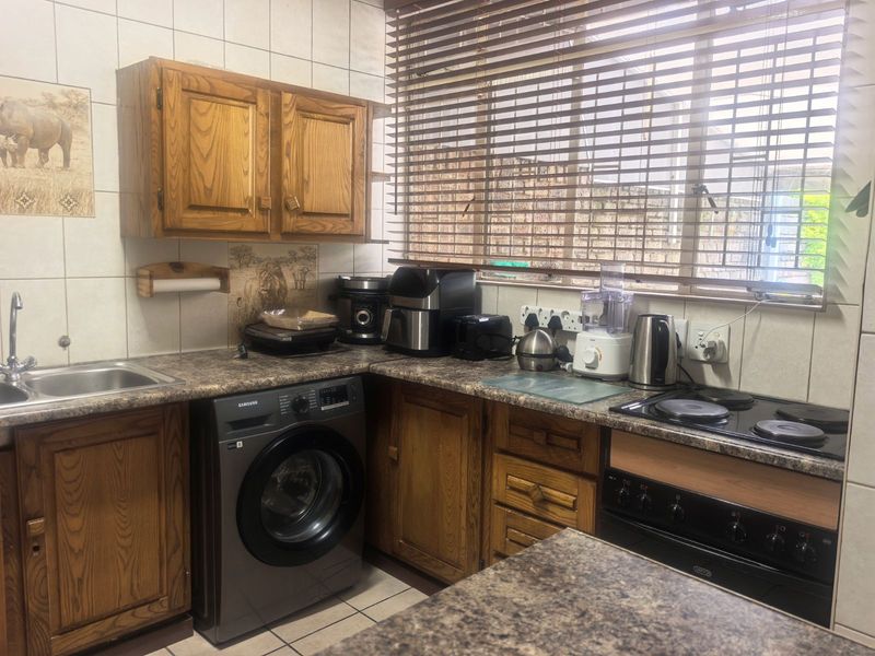 House For Sale in Lyttelton Manor - Photo 7