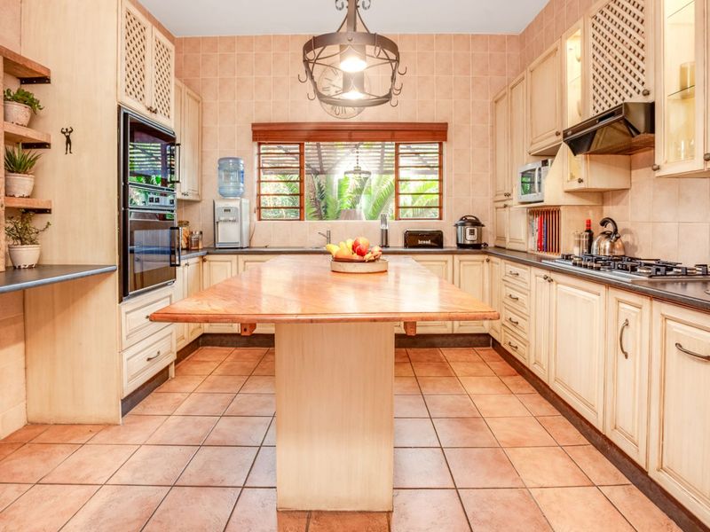 House For Sale in Featherbrooke Estate - Photo 4