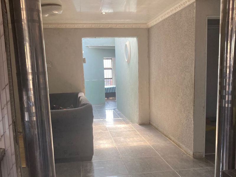 House For Sale in Hammanskraal Central - Photo 9