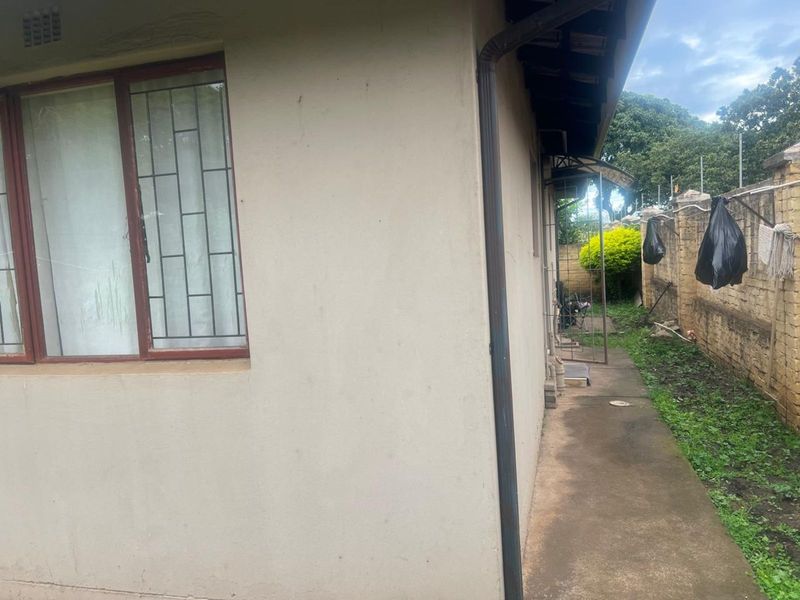 Apartment For Sale in Empangeni Central - Photo 2