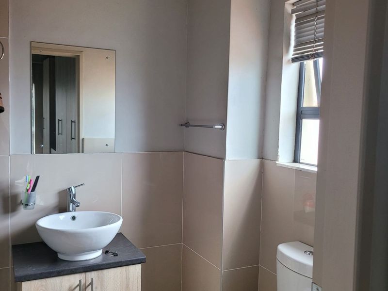 House For Sale in Jackaroo Park - Photo 10