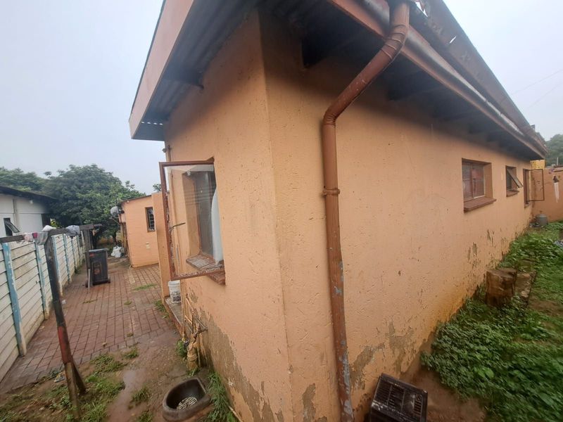 House For Sale in Eersterust - Photo 9