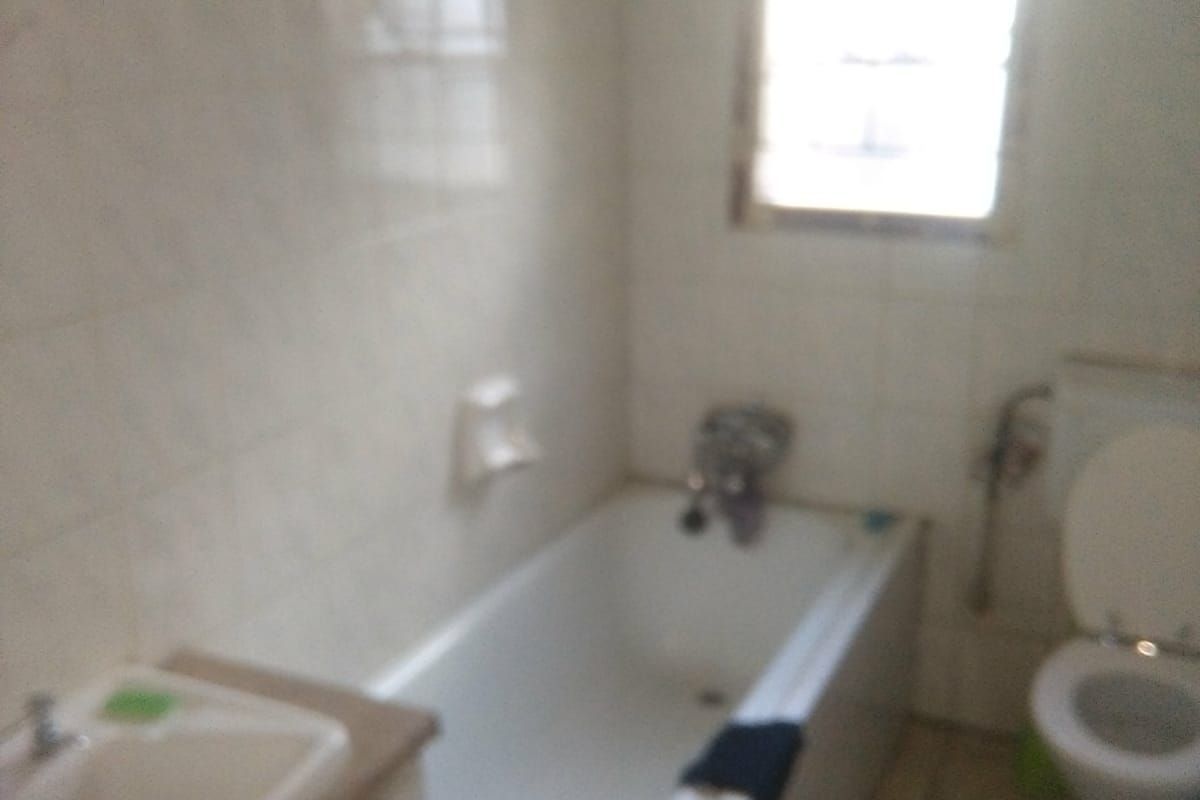 House For Sale in Eersterust - Photo 4