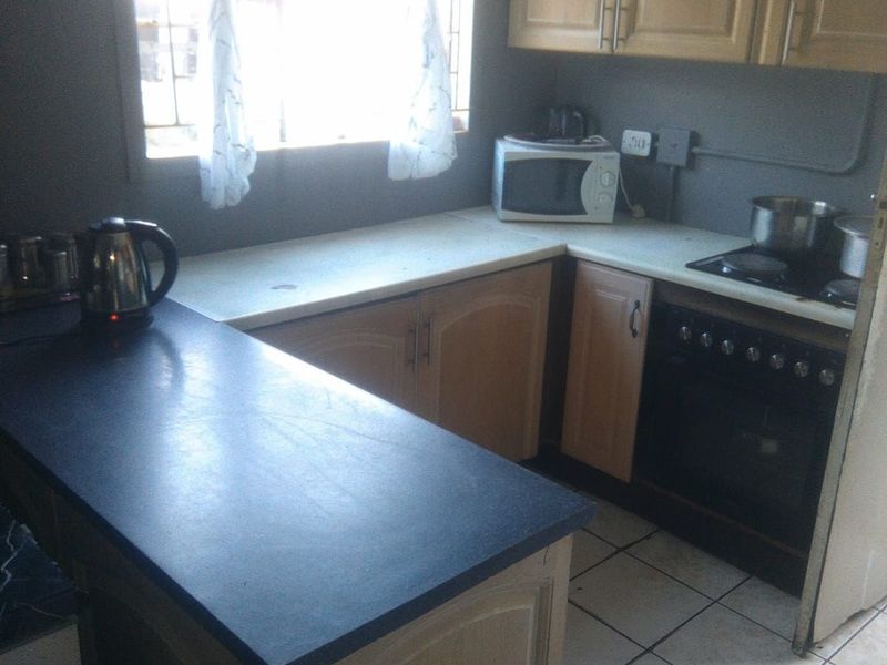 House For Sale in Eersterust - Photo 3